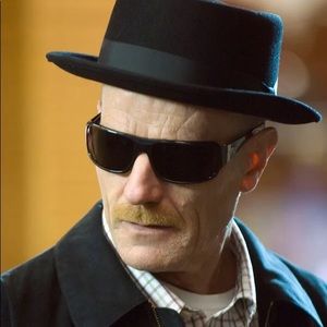 Meet your Posher, Logan